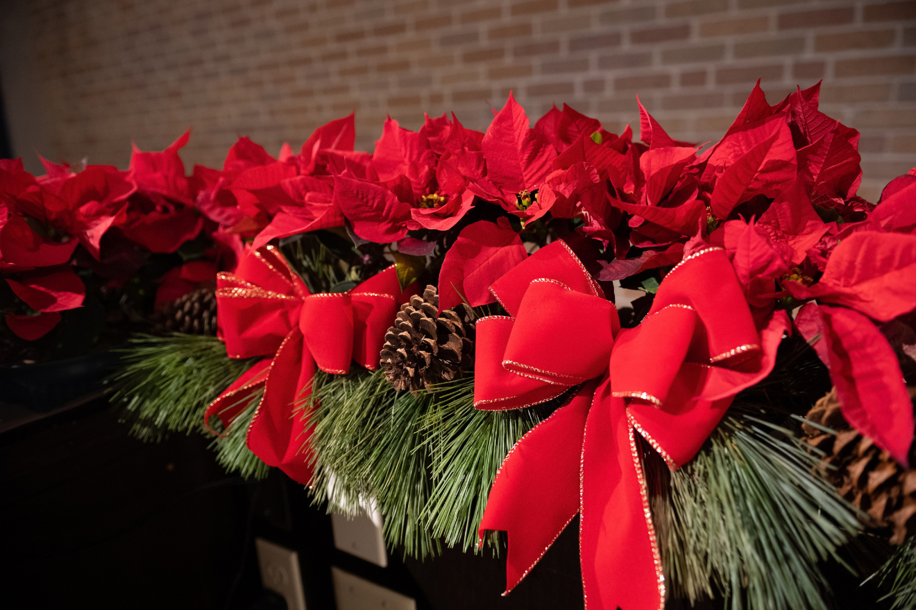 Christmas Altar Flowers (3)
